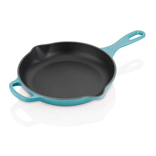Le Creuset Kenmerkende geëmailleerde gietijzeren braadpan met handgreep en twee schenktuitjes, voor alle fornuizen en ovens, 23 cm, groenblauw, 201822317