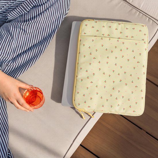 imoshion Design Laptop Sleeve met vak - Laptop Hoes geschikt voor 15 / 15.3 / 15.6 / 16 / 16.2 inch - Garden Stripes