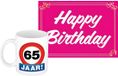 Bellatio Decorations Verjaardag cadeau koffiemok thema 65 jaar - voor een vrouw - stopbord - met knalroze Happy Birthday wenskaart - A5 formaat