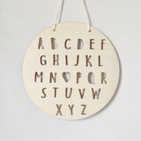 By Maes ABC Bord - Hout - Wanddecoratie - Babykamer/Kinderkamer - Rond - 25x25cm