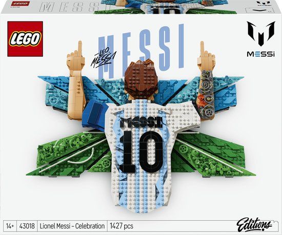 LEGO Editions Lionel Messi – Viering - 3D Voetbal Wanddecoratie Set en Kinderkamer Decoratie - Voetbal Cadeau voor Jongens, Meisjes en Fans Vanaf 14 Jaar - 43018