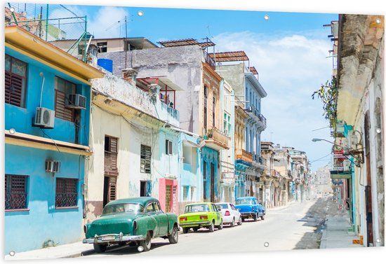 Merkloos / Sans marque Tuinposter - Gekleurde Geparkeerde Auto's in Cuba - 150x100 cm - Buiten & Binnen