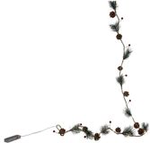 Svenska Living Guirlande 'red berry, pineleaf' 20led 180cm exclusief 2xaa batterij