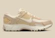 Nike Zoom Vomero 5 - Limited Edition - Sneaker - Wit/Geel - Unisex - Maat 38.5