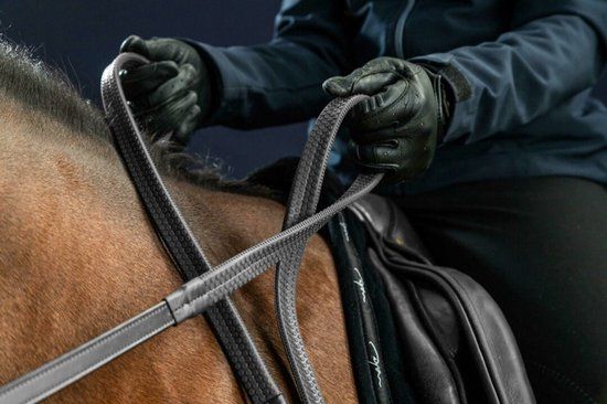 Dy on Rubber Reins - Black - Full Size - 5404022034176
