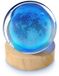 MyBeo Lampe décorative LED, sphère lunaire en cristal 3D, sphère de verre, 6 cm, cristal K9 avec gravure, veilleuse avec changement de couleur RVB, 7 couleurs, base en bois, câble USB 95 cm, décoration de table