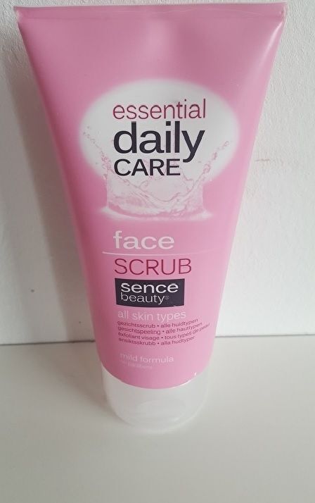 Sencebeauty Essential - Face Scrub - Alle huidtypen - 150 ml