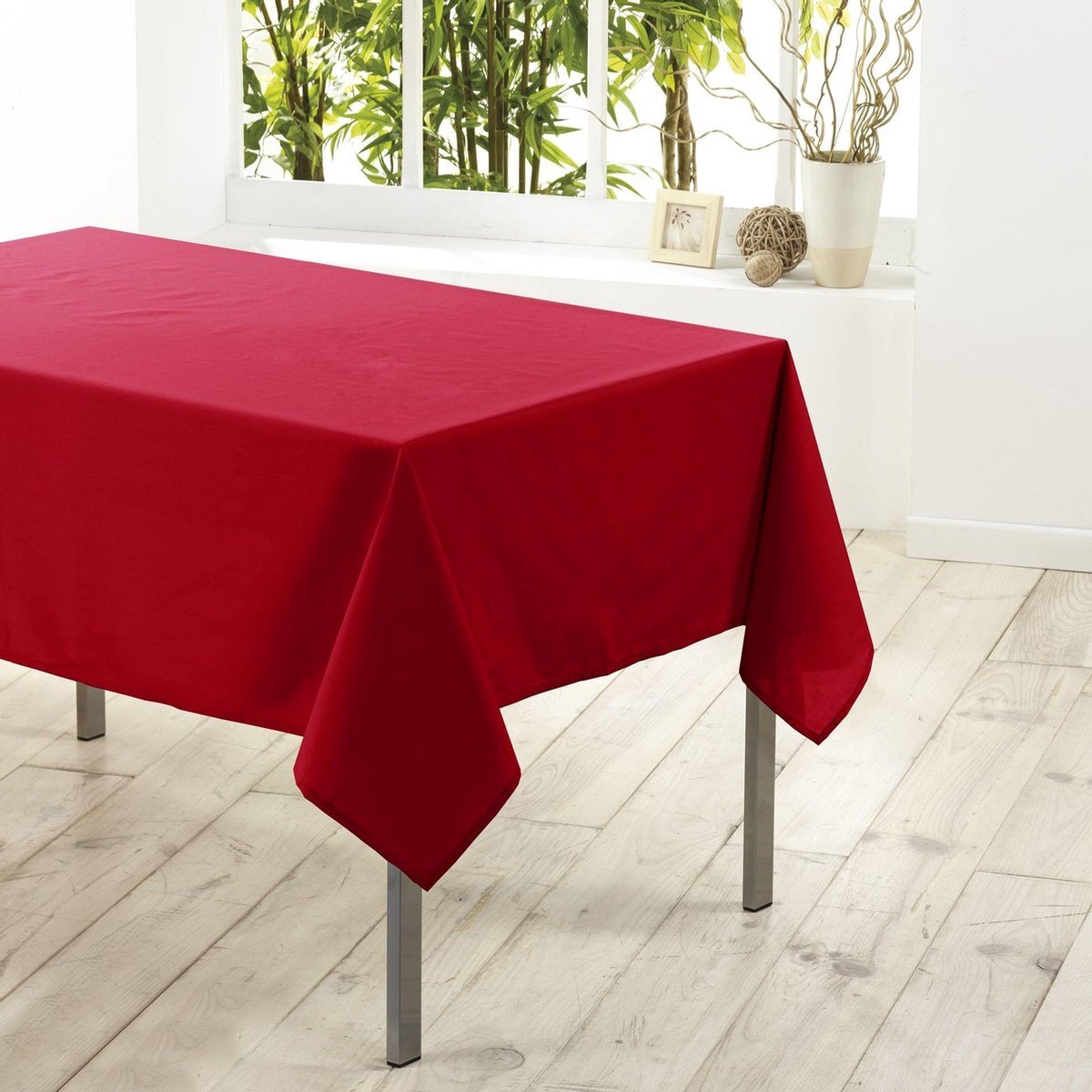 LingeDecor Rood tafelkleed van polyester met formaat 140 x 200 cm - Basic eettafel tafelkleden