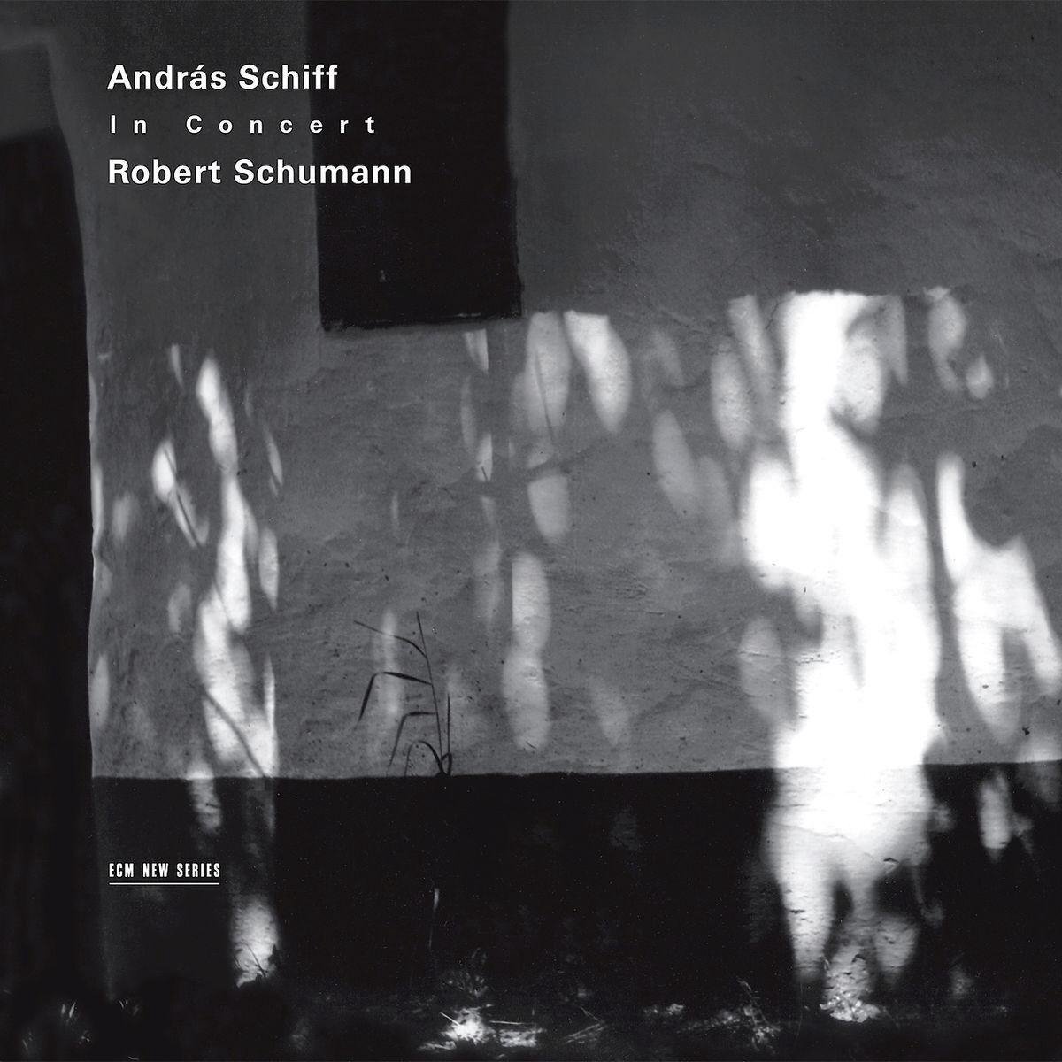 OUTHERE Andras Schiff in Concert - Robert Schumann