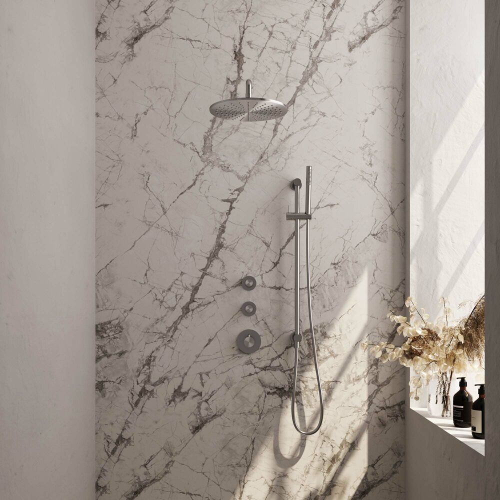 Brauer Brushed Carving thermostatische inbouw regendoucheset 40cm gebogen wandarm met 30cm ronde hoofddouche 1 stand staafhanddouche 150cm gladde doucheslang met glijstang en handdouchehouder RVS geborsteld PVD 5-NG-112