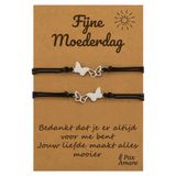 Pax Amare Moeder Dochter Armbandjes voor 2 "Fijne Moederdag" - Vlinders - Moeder Kind Armbandjes met Persoonlijk Cadeau Kaartje voor mama - Zilverkleurig - Elastisch Verstelbaar