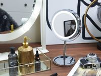 Beliani VERDUN - Make-up spiegel - Zilver - Metaal