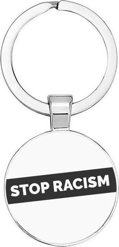 Akyol - Stop Racism Keychain - Black Lives Matter - Anti-Racist - Unisex - White/Black