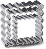 Patisse 13707 – 3 vierkante en gekartelde koekjesvormpjes – roestvrij staal – 3 maten: 3,5 cm/4,5 cm/5,5 cm