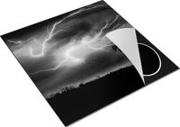 Chefcare Inductie Beschermer Blikseminslagen in een Paarse Hemel - Onweer - Zwart Wit - 78x78 cm - Afdekplaat Inductie - Kookplaat Beschermer - Inductie Mat