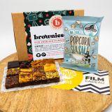 Brownies.nl Brownies & Film Box - 12 Smaken Brownies - Pathé Thuis Voucher - Zoute Popcorn - Snack Cadeau Film - Brievenbus Cadeau - Versturen Per Post - Bioscoop