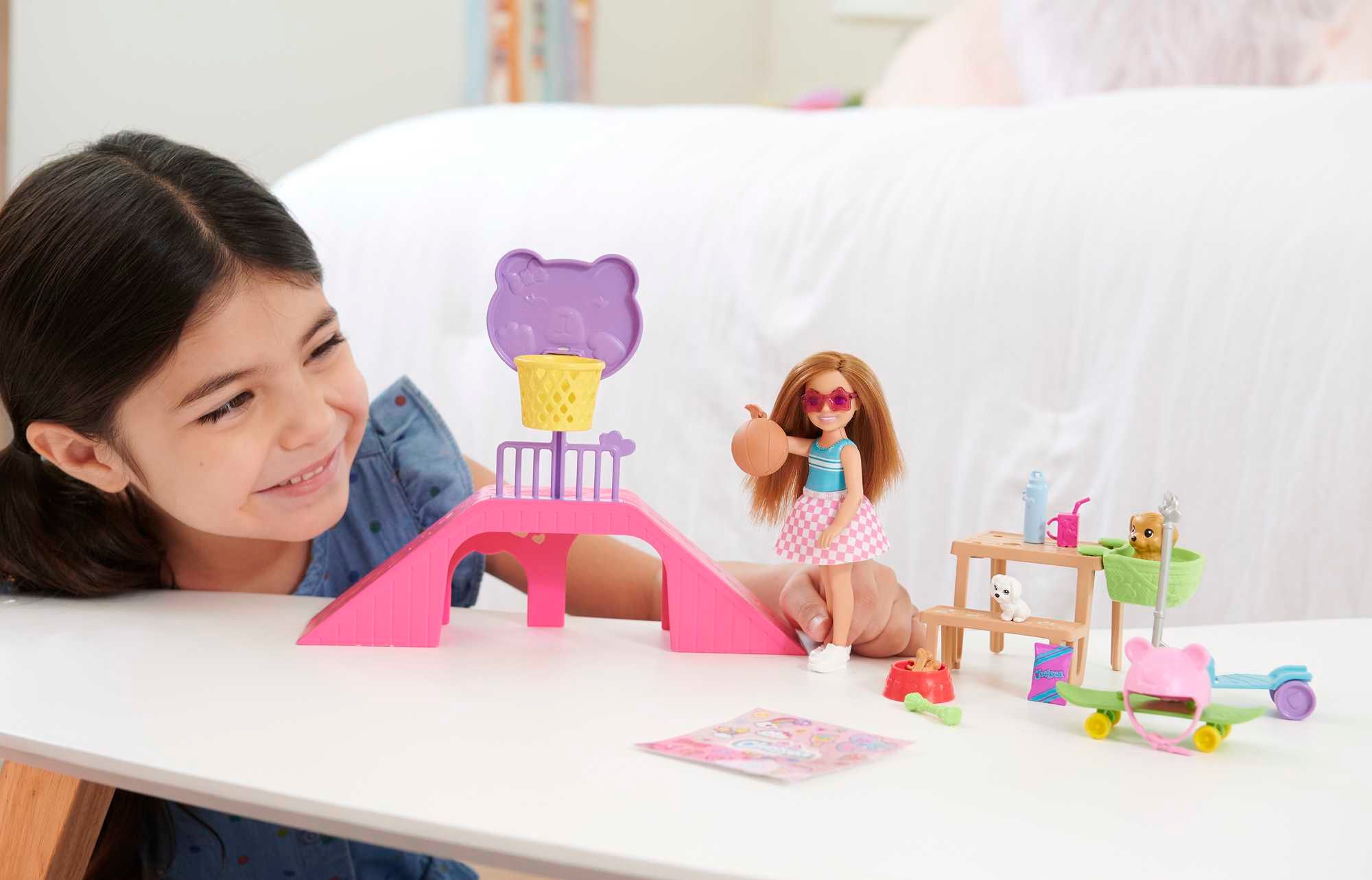 Barbie Chelsea HJY35 Pop - Meerkleurig