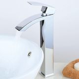 Unyqoos® Moderne badkamerkraan met watervaluitloop en verchroomd ontwerp