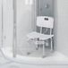 Tabouret de bain réglable, chaise de douche ergonomique en aluminium et polyéthylène haute densité, assise antidérapante, pieds stables, support jusqu'à 136 kg, usage salle d'eau