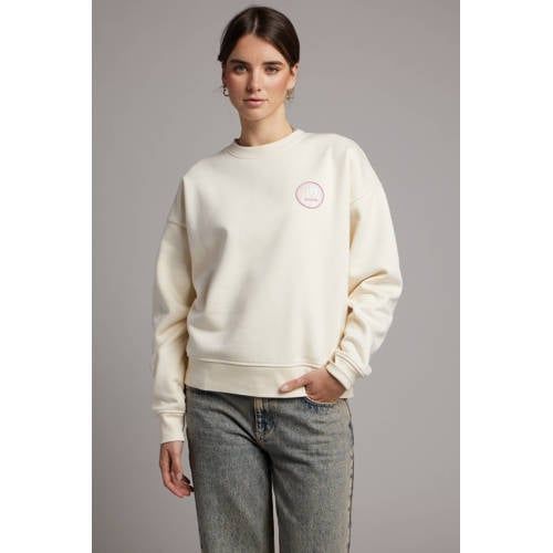 Pink Noir sweater beige