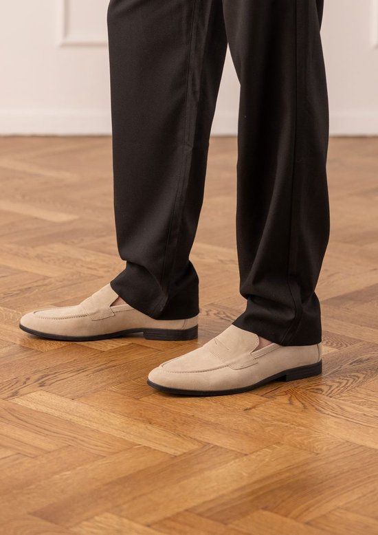 Manfield - Heren - Beige suède loafers - Maat 43