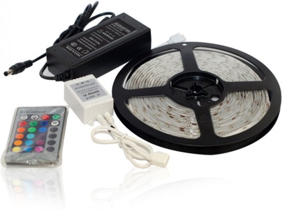 - Ledstrip 5m LED strip RGB 5050 afstandbediening voeding komplete set 5m met control unit