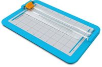 Fiskars Papiersnijder voor Kinderen vanaf 6 Jaar | Veilige Papiersnijmachine voor recht Sneden, Verborgen Mes, 29,2 x 17,8 cm, Blauw/Zilver/Geel, 1082504