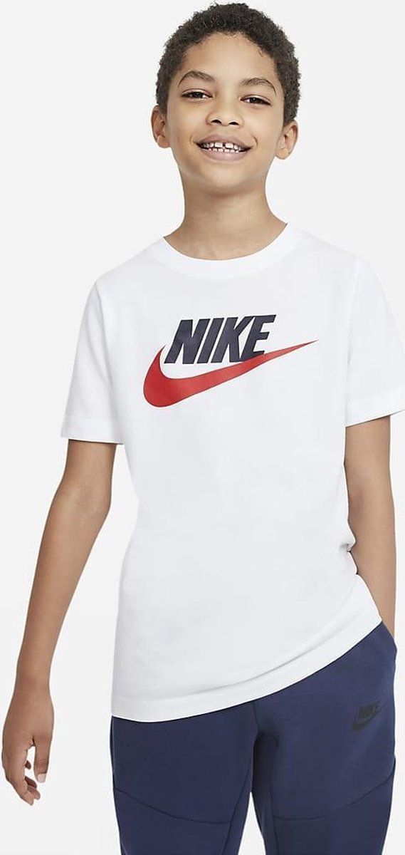 Nike Sportswear Jongens T-Shirt - Maat 134 - 0194495866378