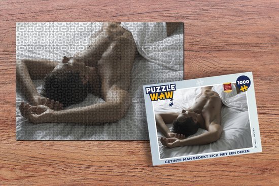 MuchoWow Puzzel Getinte man bedekt zich met een deken - Legpuzzel - Puzzel 1000 stukjes volwassenen