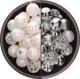 Bellatio Decorations Shoppartners Bv 74x stuks kunststof kerstballen mix van parelmoer wit en zilver 6 cm