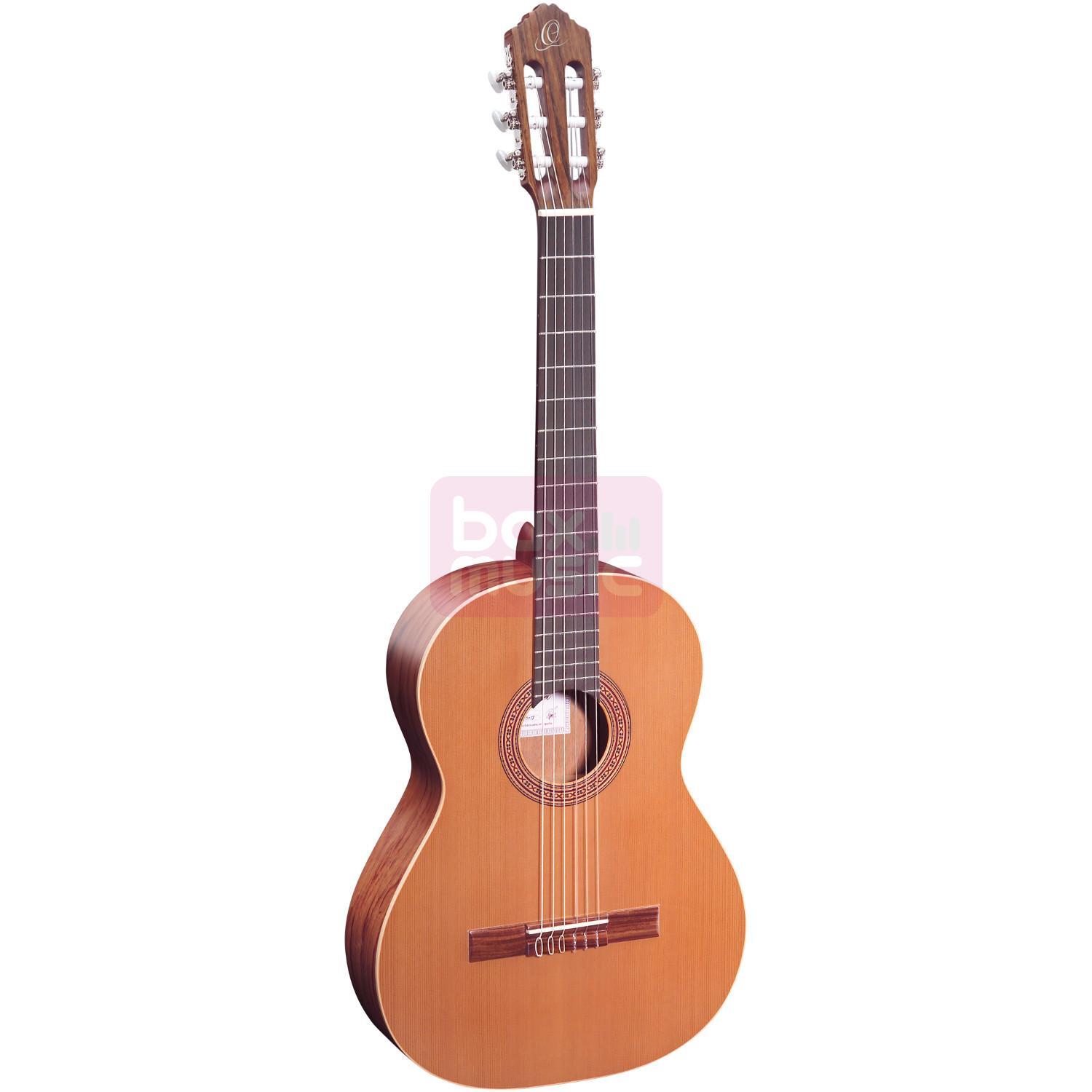 Ortega R180 klassieke gitaar naturel met gigbag