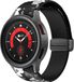 Strap-it Bracelet de montre intelligent - Grey Flower bracelet magnétique en silicone adapté pour Samsung Galaxy Watch 7 (40 & 44mm) / Galaxy Watch 6 (Classic) / Galaxy Watch 5 / Galaxy Watch 5 Pro / Galaxy Watch 4 / Galaxy Watch 4 Classic / Watch FE