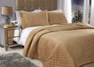 Emma Barclay Regent gewatteerde zachte fluwelen sprei set in oker - tweepersoonsbed