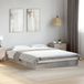 vidaXL Bedframe - bewerkt hout - betongrijs - 140x200 cm