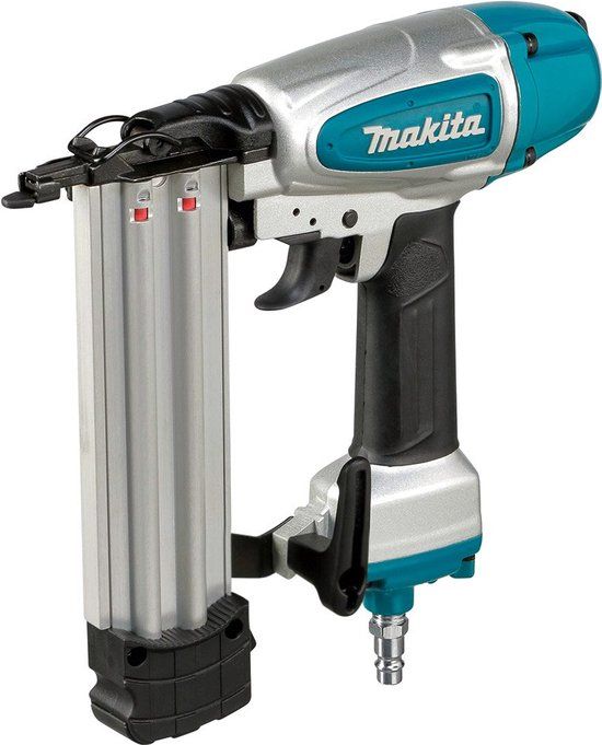 Makita AF506 - 8 bar Brad tacker (18 Ga)