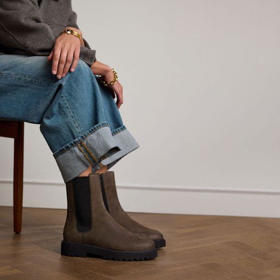 Manfield Dames Donkergroene nubuck chelsea boots Maat 42