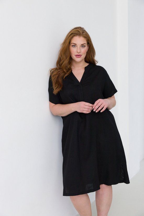 BASE LEVEL CURVY Yacinthe Jurk Zwart
