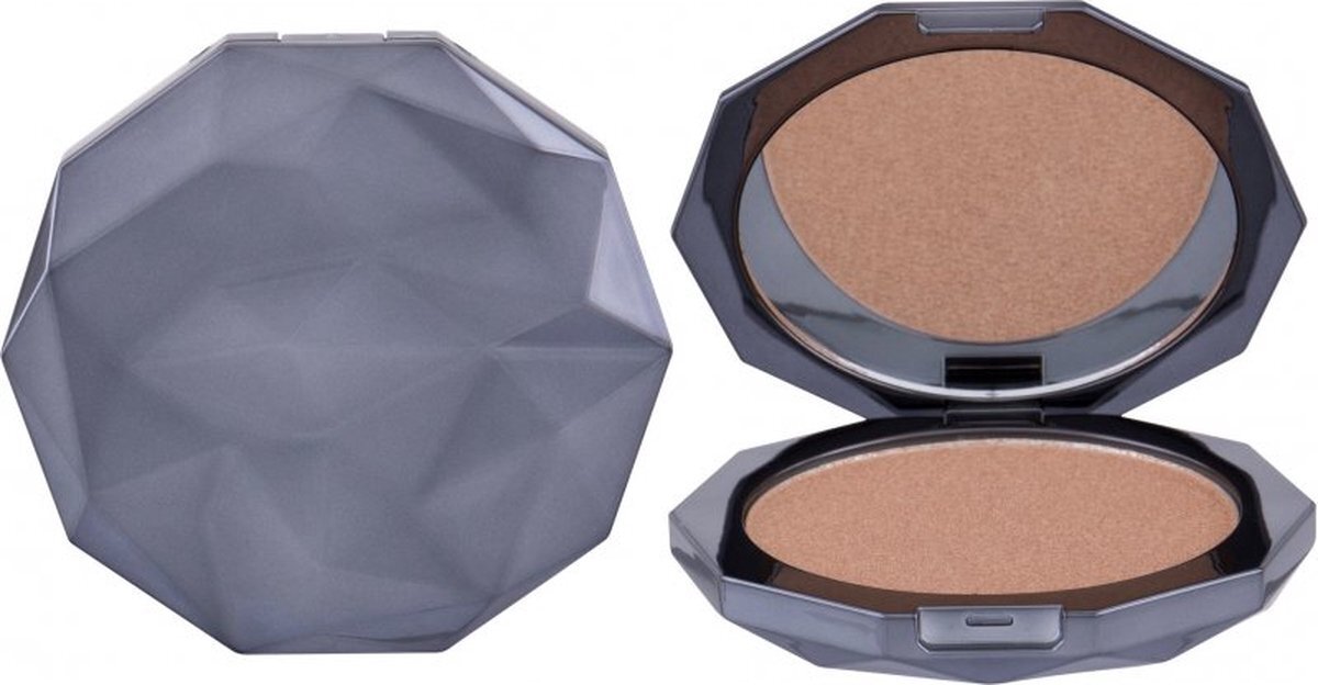 Makeup Revolution Glass Black Ice Illuminator