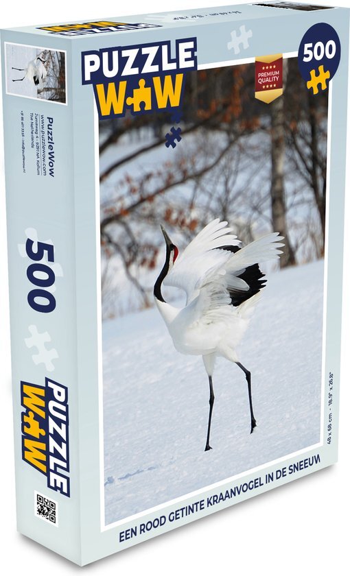 MuchoWow Puzzel Een rood getinte kraanvogel in de sneeuw - Legpuzzel - Puzzel 500 stukjes