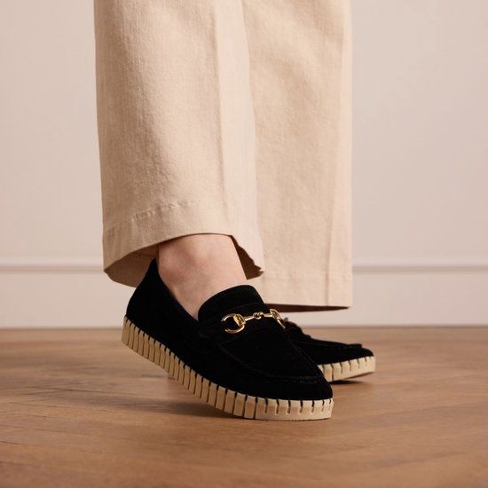 Manfield Zwarte Suède Loafers met Gouden Detail - Maat 37 - Dames