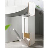 CWLL 4,4 inch brede prullenbak met toiletborstelhouder, slanke plastic prullenbak 1,3 gallon, vuilnisbak met persbovendeksel, witte rechthoekige moderne afvalbak voor badkamer, campers, slaapzaal,
