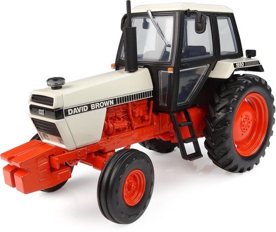 Universal Hobbies David Brown 1690 2WD 1:32 Tractor