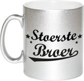 Bellatio Decorations Bol Stoerste broer tekst cadeau mok / beker met sterren - 330 ml - zilverkleurig - kado koffiemok / theebeker