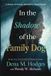 In Libri GmbH In the Shadow of the Family Dog Paperback