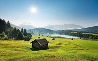 Komar Fotobehang - Bergwiese vor Karwendel 450x280cm - Vliesbehang