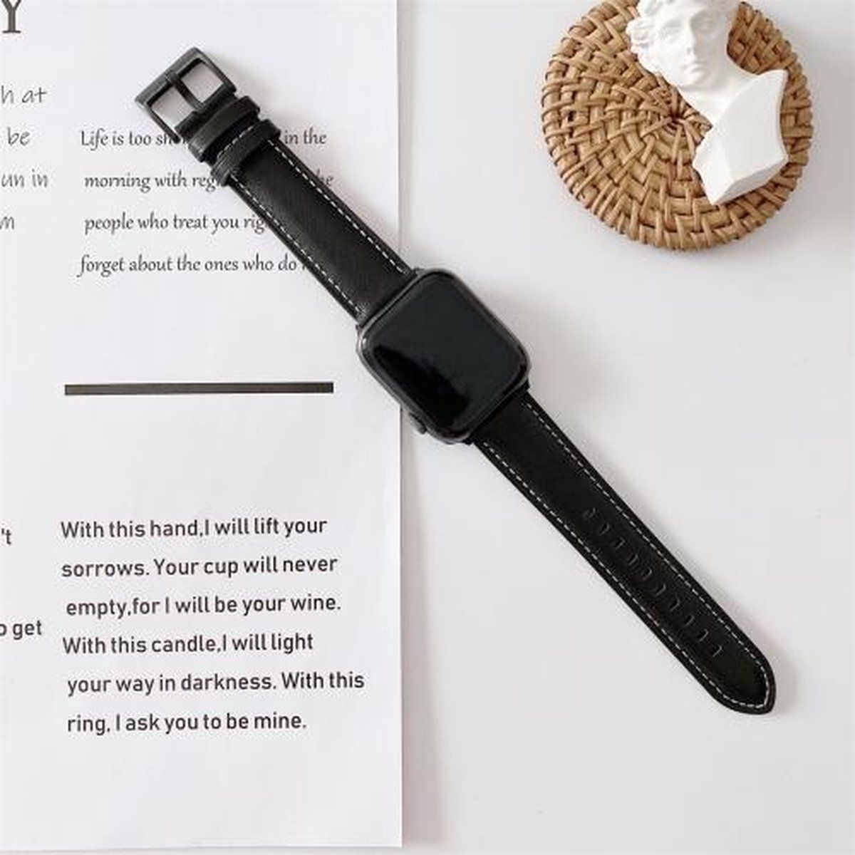 Qubix Apple Watch Band - Premium Leather - Black - 42/44/45/Ultra/49mm
