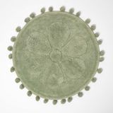 Homescapes Ronde Badmat Bloem, 60 cm - Saliegroen met Pompons
