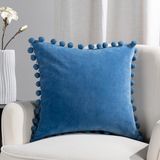 furn. Dora Velvet Pom Pom Veer rijk gevuld kussen