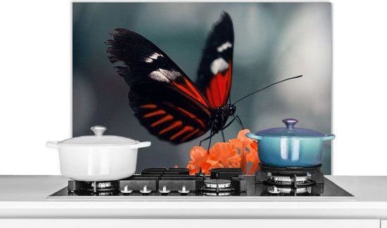 KitchenYeah Spatscherm keuken 80x55 cm - Vlinder - Bloemen - Insect - Aluminium
