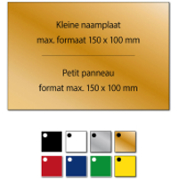 Posthumus gegraveerde naamplaat kunststof zelfklevend (max. 150 x 100 mm)